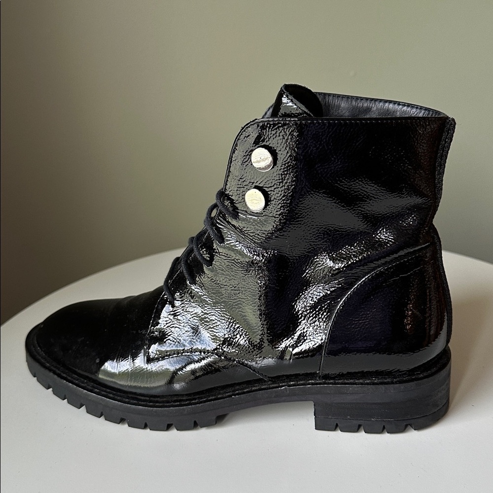 Kenneth Cole Moto Combat Boots Lace Up Black Faux Patent Leather 6.5 Flaw